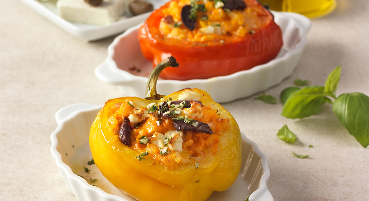 Gefüllte Paprika mit WOJNAR’S Liptauer Risotto und Schafskäse